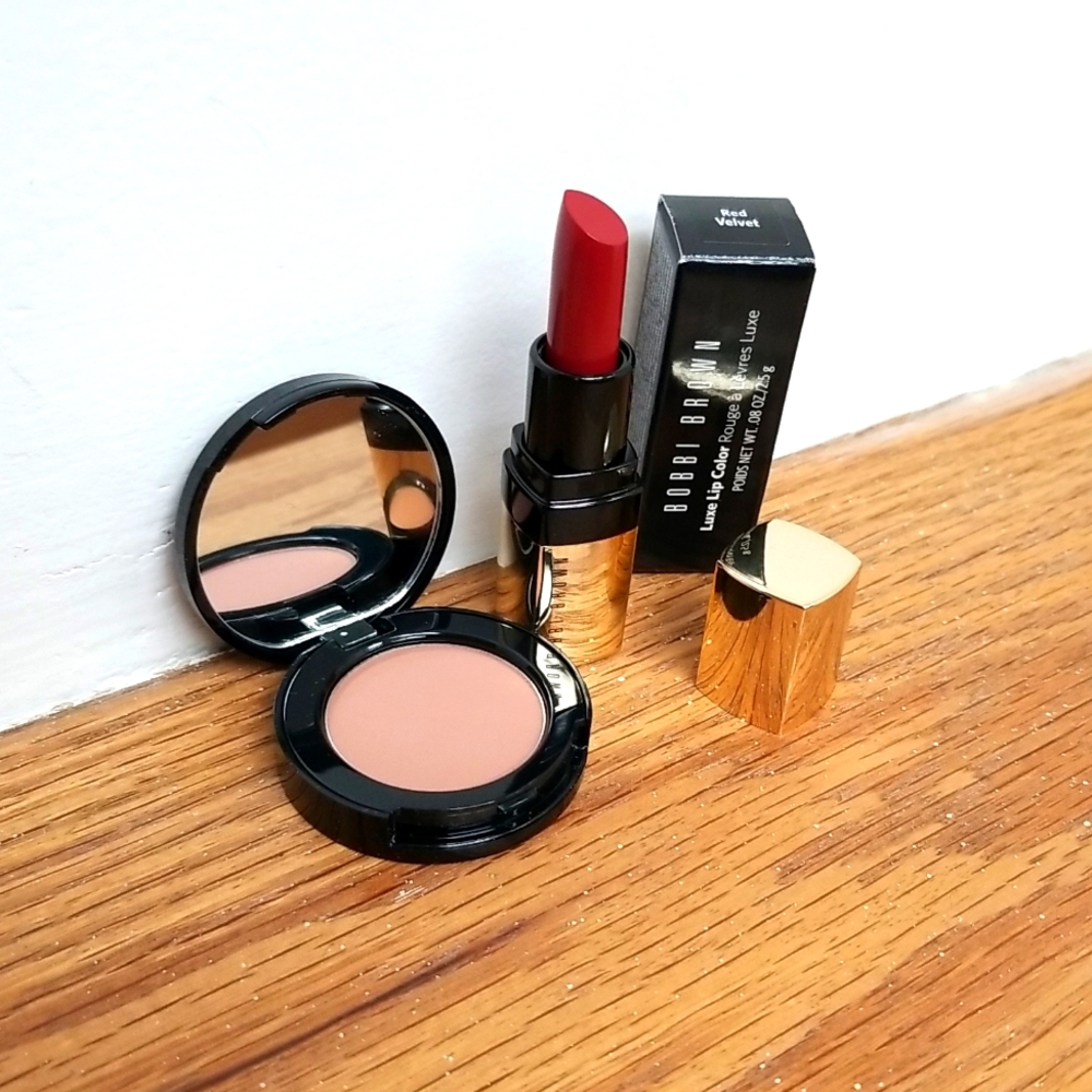BOBBI BROWN BRONZING POWDER & LIPSTICK